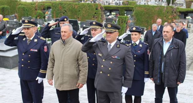 Slika /Svi Sveti 2019/64509.jpg